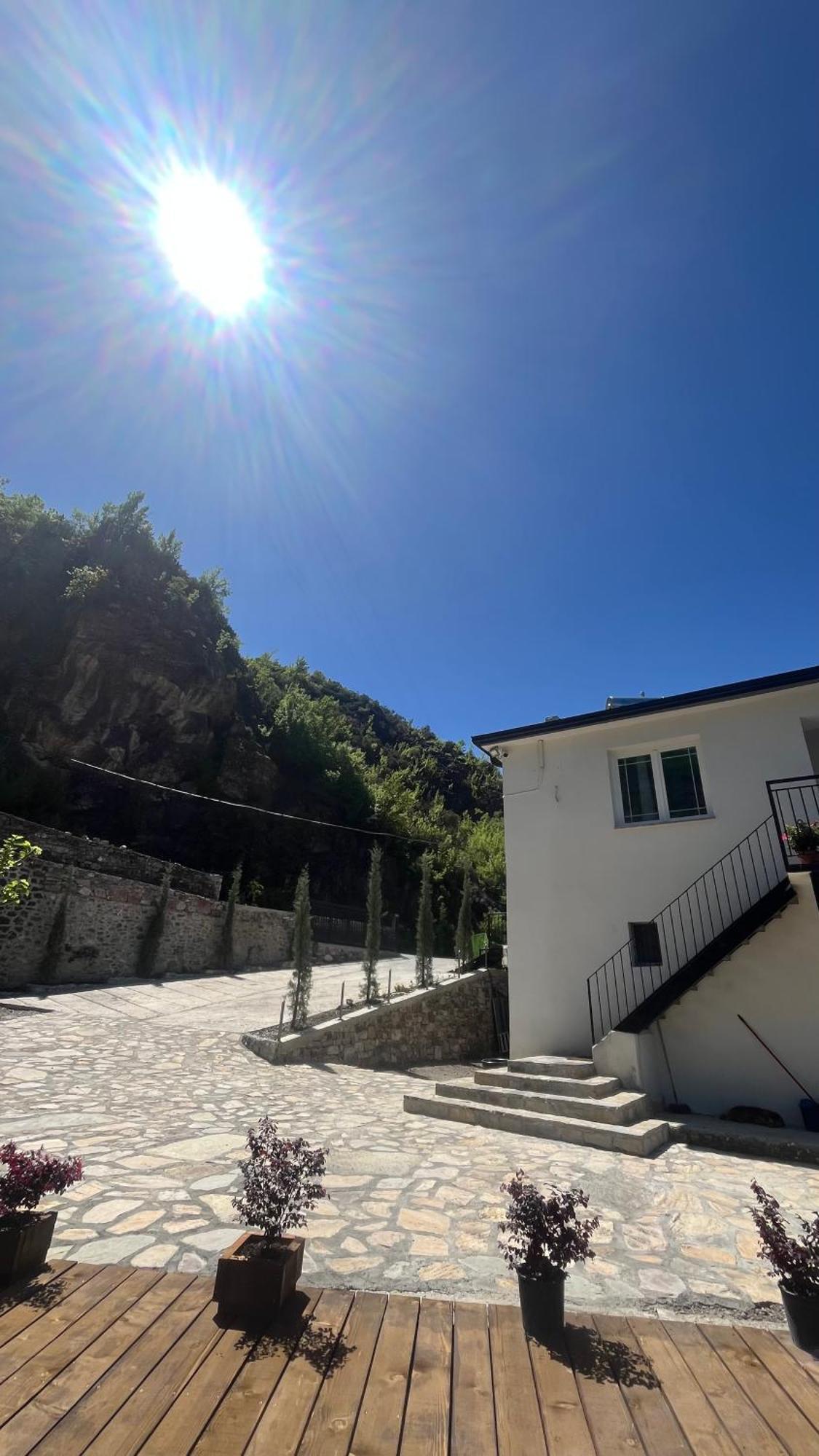Hotel Davids Koman Luaran gambar
