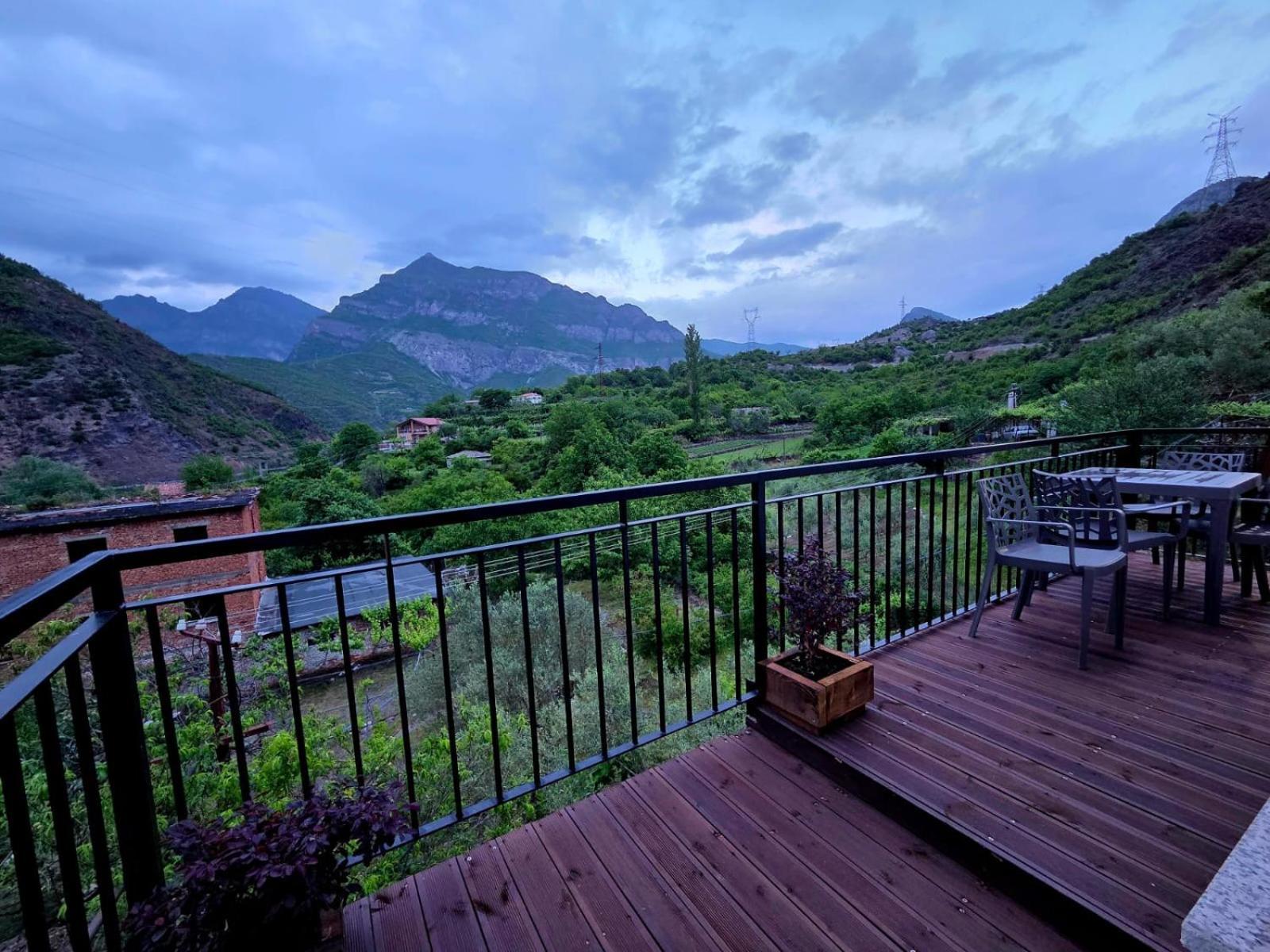 Hotel Davids Koman Luaran gambar